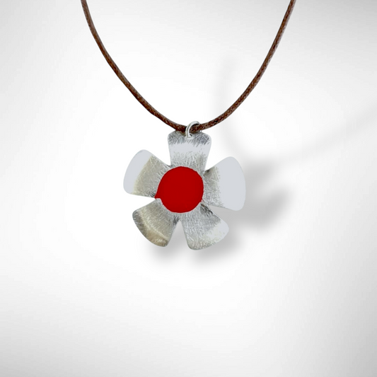 POPPY Adjustable Aluminum Flower Necklace with Red Center
