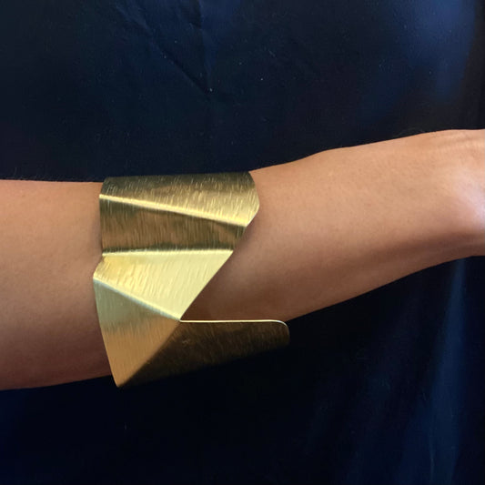 FIGURE | WONDER 1 Bold Gold-Tone Brass Mid-Arm Cuff