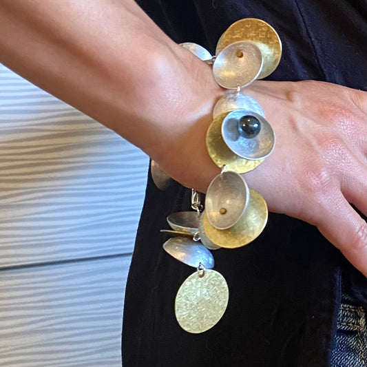 SCHEMA | CLOUD 2 Cups and Saucers Linked Bracelet with Jade