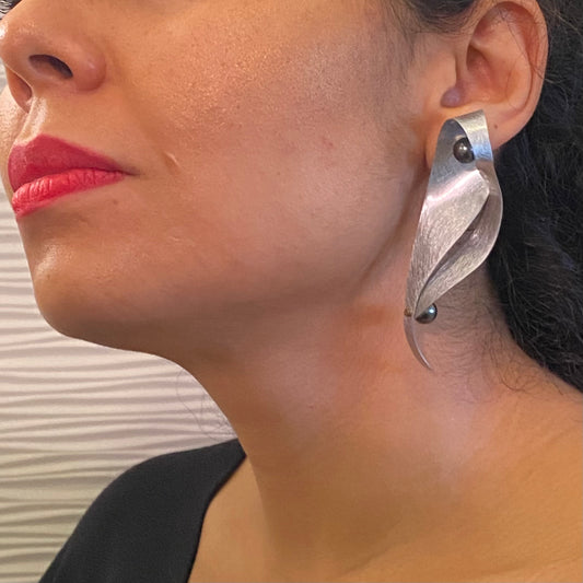 SOUND | VIBE 2 Long Multi-Dimential Wavy Post Earrings with Simulated Pearls