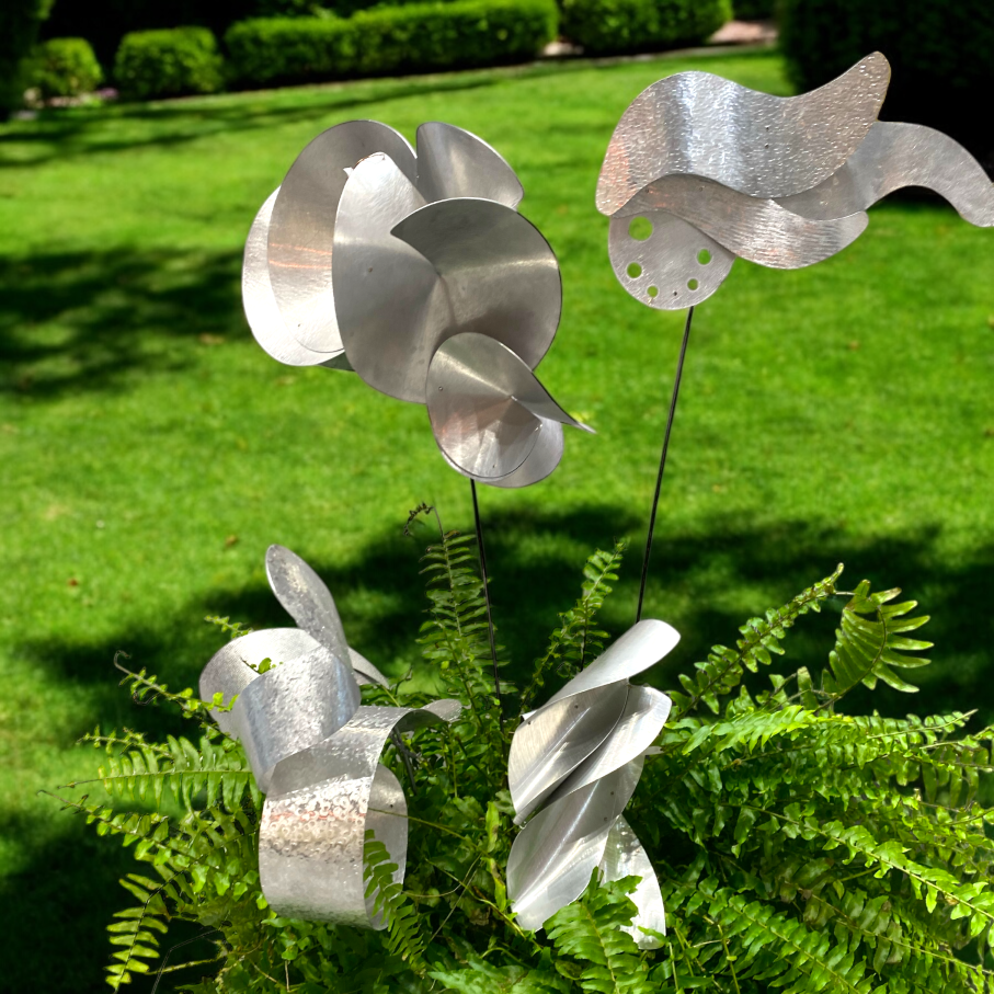GARDEN ART