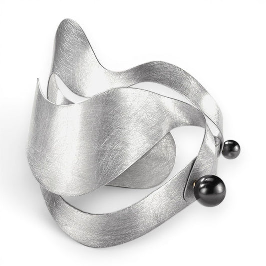 SOUND | VIBE Substantial Mid-Arm Wavy Cuff