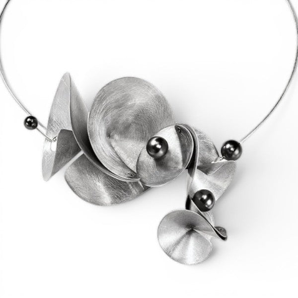 SOUND | DECIBEL 1 Bold Conical Statement Necklace with Simulated Pearls