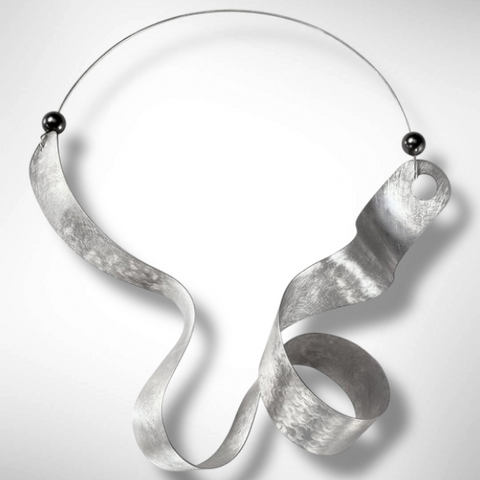 VIBE 1 Wearable Sculpture Sound Wave Necklace from the SOUND Collection with Simulated Pearls