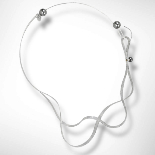 SOUND | VIBE 3 An Up-Do Delicate Wavy Necklace with Simulated Pearls
