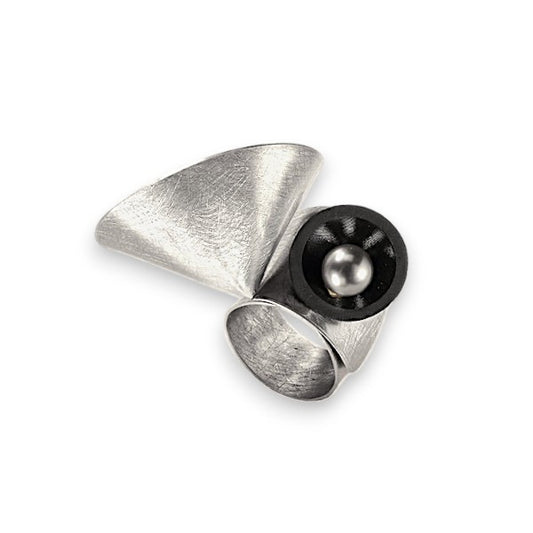 SOUND | VOLUME Adjustable Aluminum Cocktail Ring with Recycled Record Vinyl & Simulated Pearl