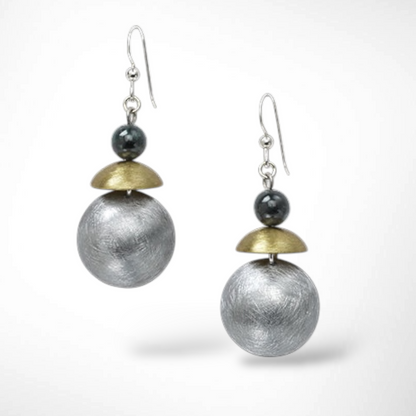 GEOMETRIC STUDIES | POND Playful Go-To Mixed Metal Dangle Earrings