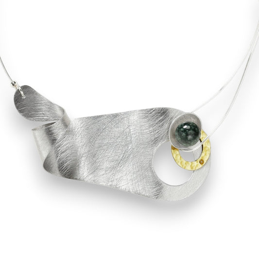 GEOMETRIC STUDIES | BRUSH Wavy Metal Statement Necklace Front Closure with Jade
